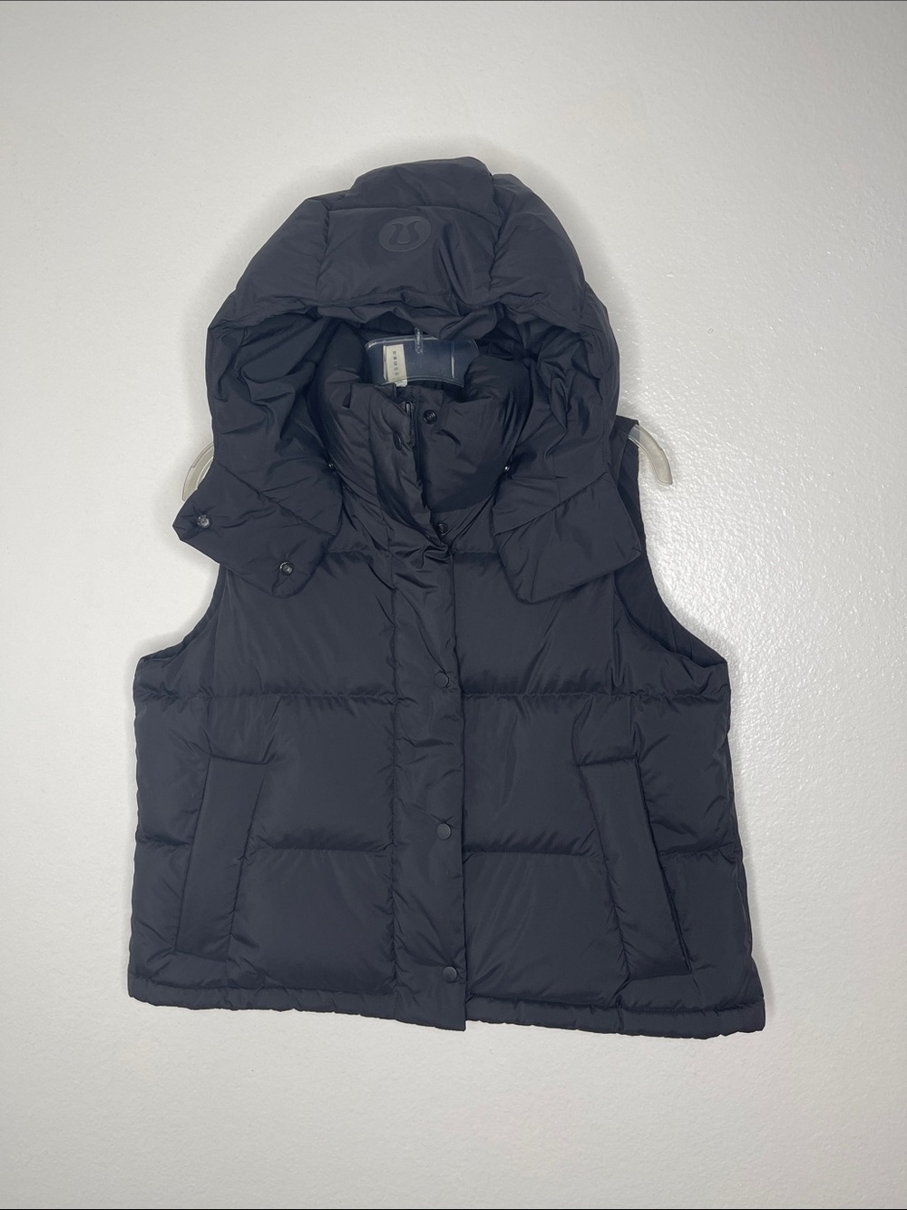 Lululemon Wunder Puff Cropped Hooded Vest In Black Women's Size 4
